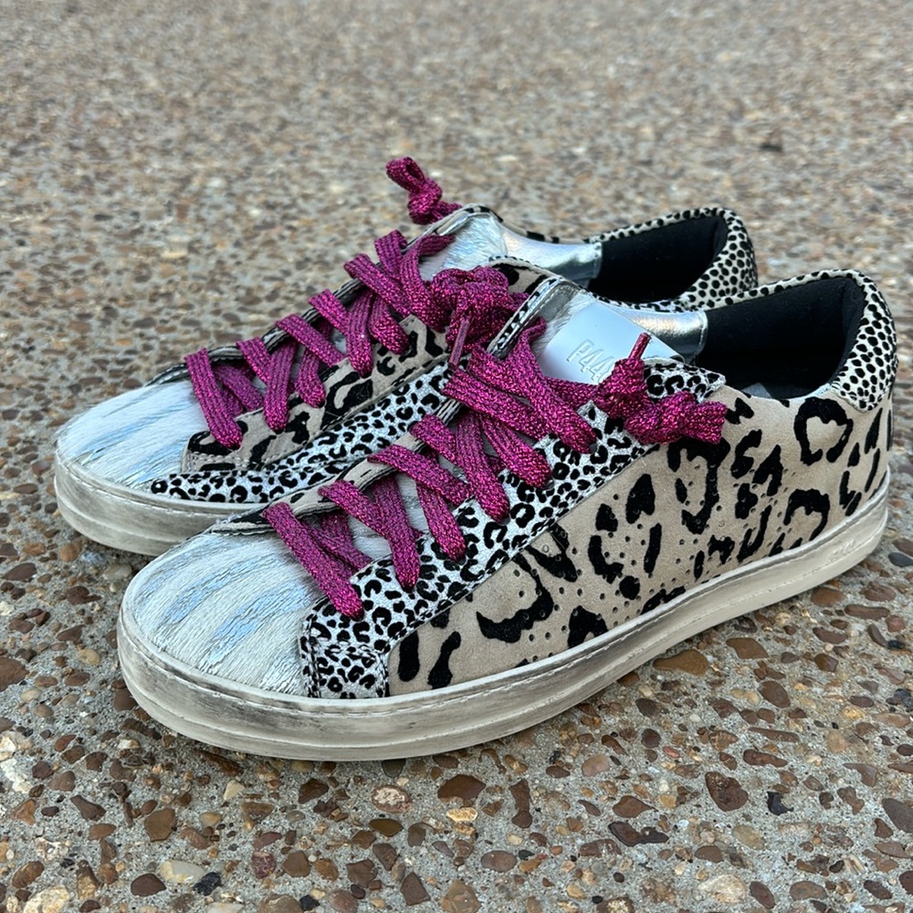 Excellent used condition! Easy slip on and very comfortable